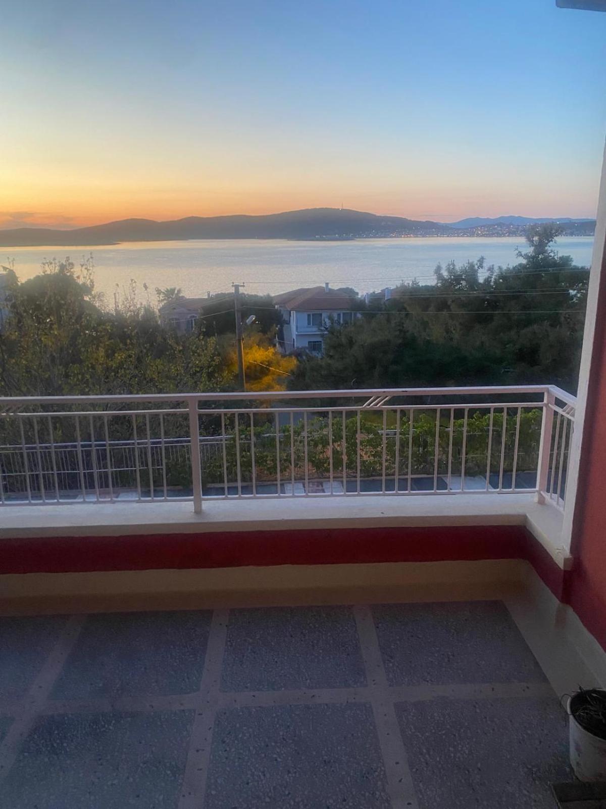 Tunc Hotel Ayvalik Ngoại thất bức ảnh
