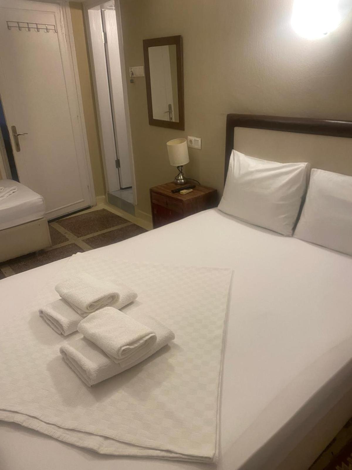 Tunc Hotel Ayvalik Ngoại thất bức ảnh