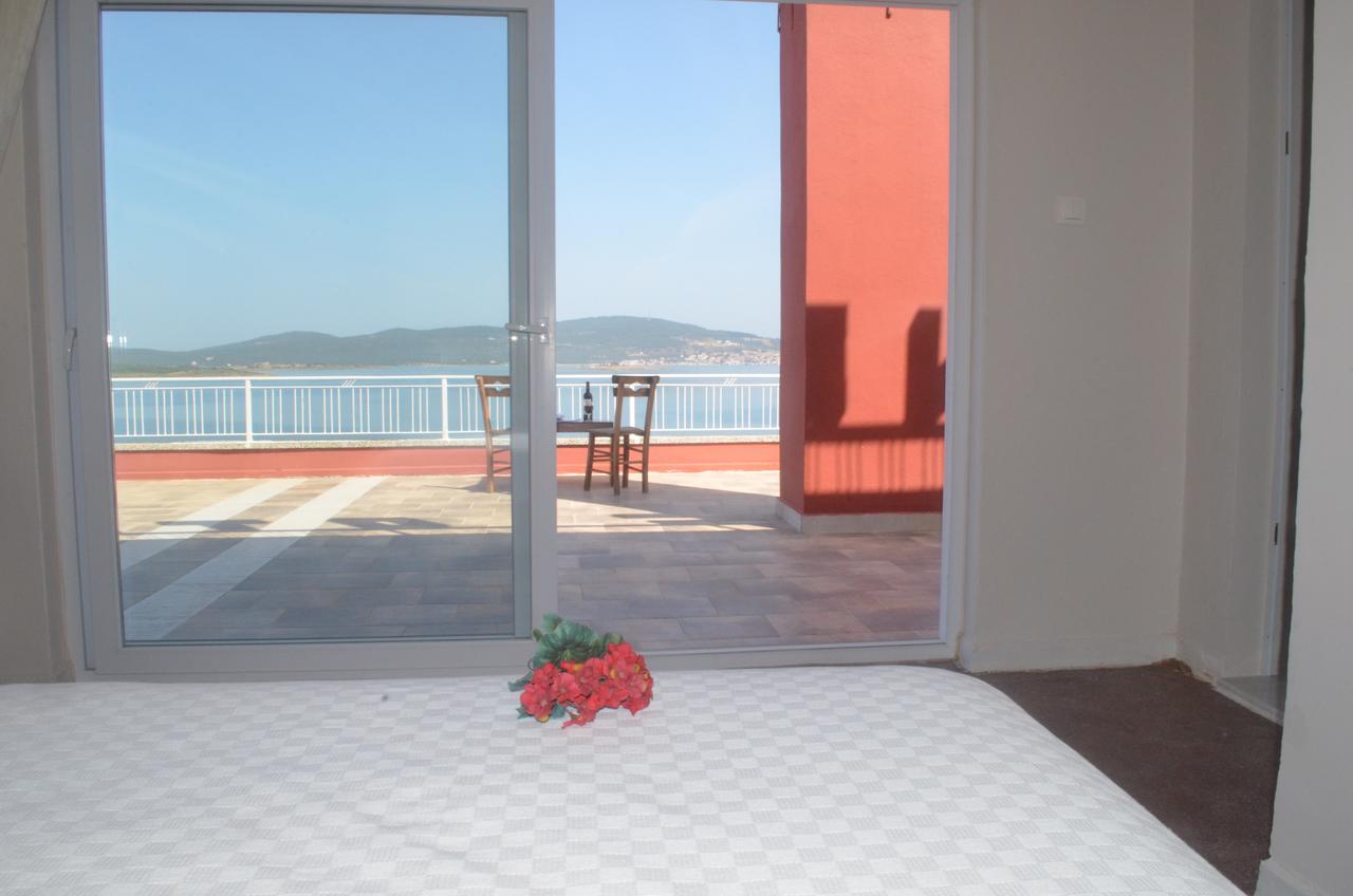 Tunc Hotel Ayvalik Ngoại thất bức ảnh