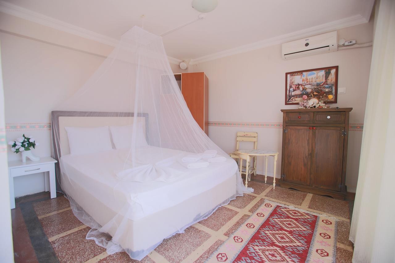 Tunc Hotel Ayvalik Ngoại thất bức ảnh