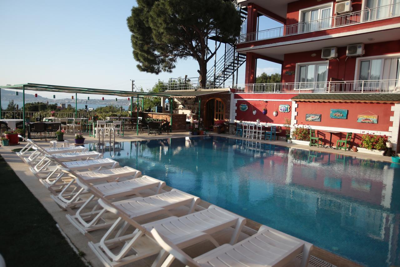 Tunc Hotel Ayvalik Ngoại thất bức ảnh