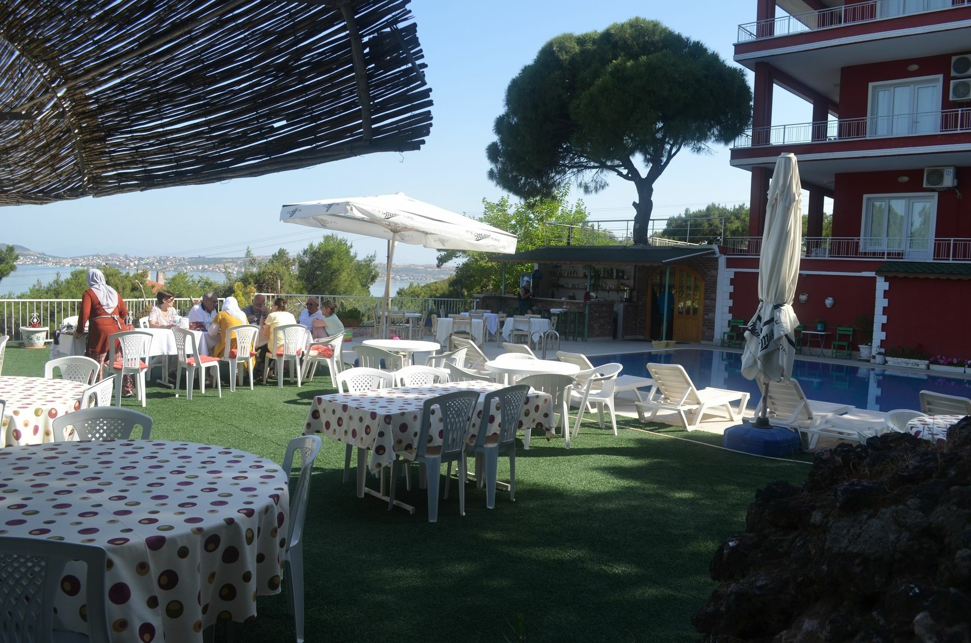 Tunc Hotel Ayvalik Ngoại thất bức ảnh